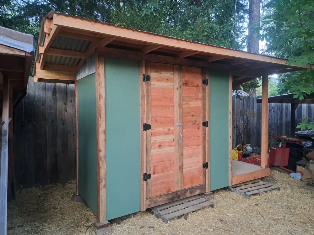 A shed (with saltbox roof) image